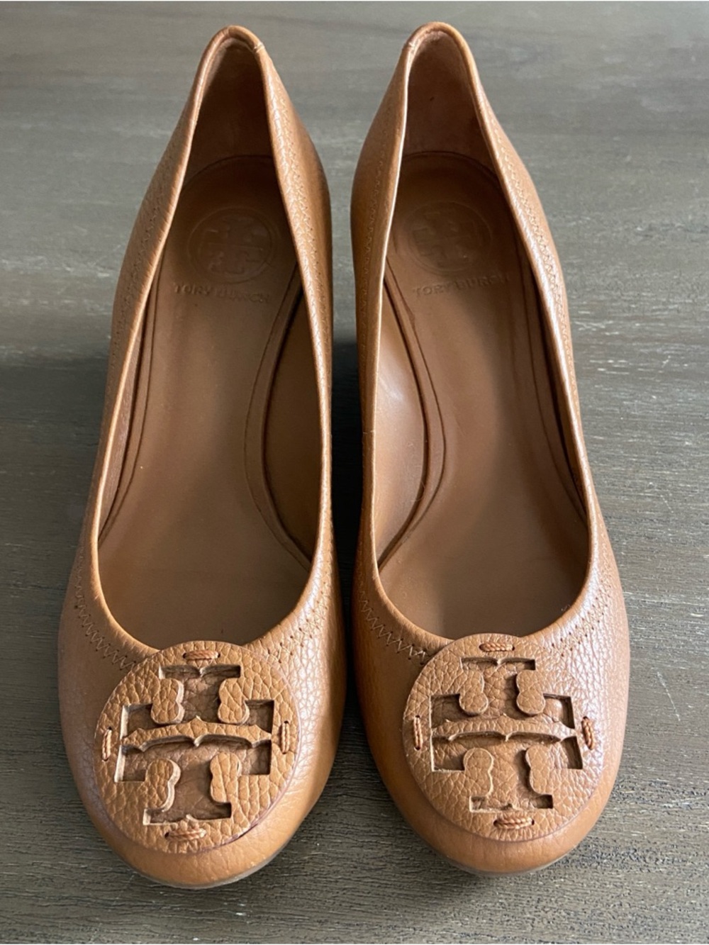 Tory Burch Tan Leather Wedge Pumps Size 7